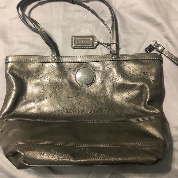 Authentic Coach purse - Picture 1 of 3
